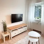 Megha Living - 2 Appartments Mit Kueche - Zentral * ממינגן