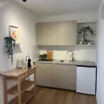 Megha Living - 2 Appartments Mit Kueche - Zentral ממינגן