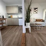 Megha Living - 2 Appartments Mit Kueche - Zentral ממינגן