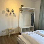 דירה Megha Living - 2 Appartments Mit Kueche - Zentral ממינגן