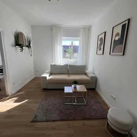 Megha Living - 2 Appartments Mit Kueche - Zentral Апартаменты