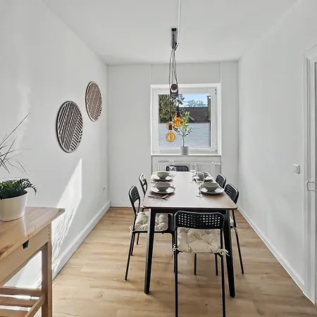 Megha Living - 2 Appartments Mit Kueche - Zentral Memmingen