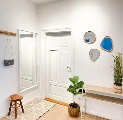 Апартаменты Megha Living - 2 Appartments Mit Kueche - Zentral