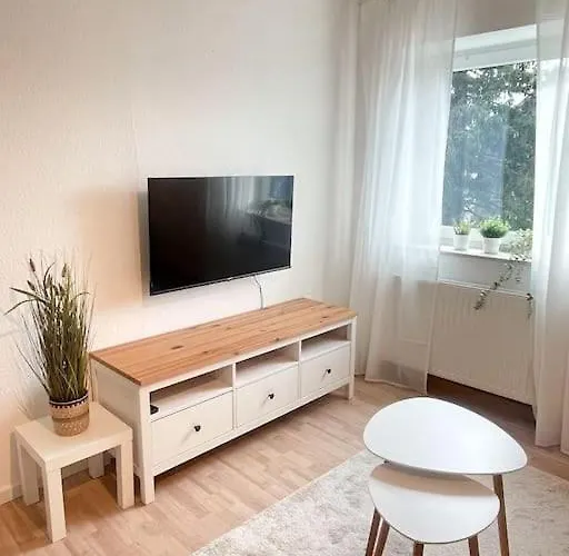 Megha Living - 2 Appartments Mit Kueche - Zentral * Мемминген