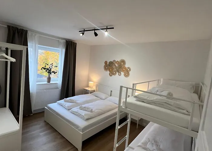 Megha Living - 2 Appartments Mit Kueche - Zentral Апартаменты Мемминген