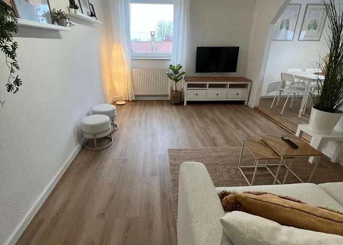 Megha Living - 2 Appartments Mit Kueche - Zentral Апартаменты Мемминген