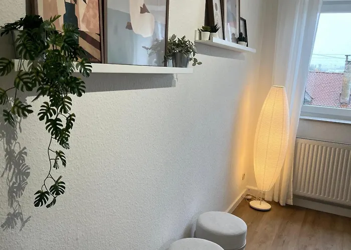 Megha Living - 2 Appartments Mit Kueche - Zentral *