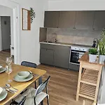 Megha Living - 2 Appartments Mit Kueche - Zentral Memmingen