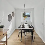 Megha Living - 2 Appartments Mit Kueche - Zentral Memmingen