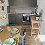 Megha Living - 2 Appartments Mit Kueche - Zentral Memmingen