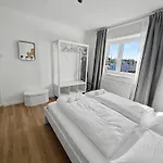 Megha Living - 2 Appartments Mit Kueche - Zentral Memmingen
