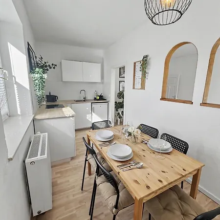 Megha Living - 2 Appartments Mit Kueche - Zentral Appartement Memmingen