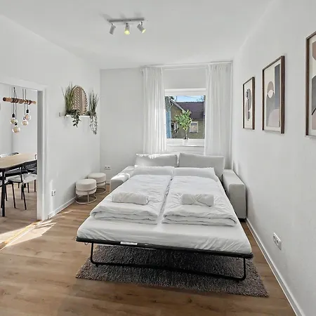 Megha Living - 2 Appartments Mit Kueche - Zentral Appartement