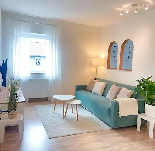 Megha Living - 2 Appartments Mit Kueche - Zentral * ميمنغن